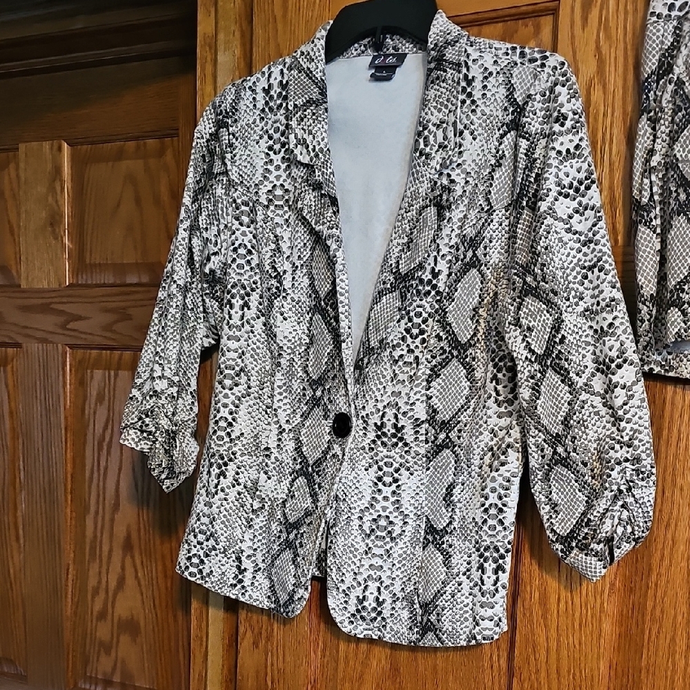 Chic Snake Print Women's Jacket